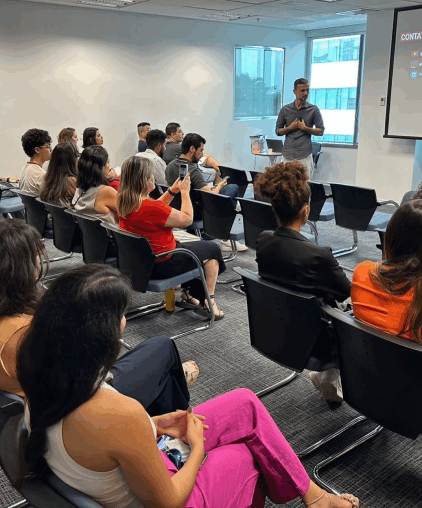 Felipe Corrêa em evento na Caixa Seguridade